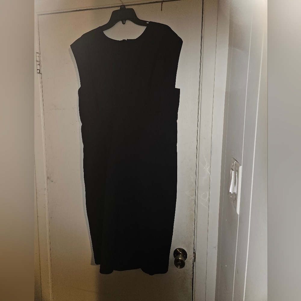 Banana Republic Black Sheath Midi Dress NWOT Size 16
